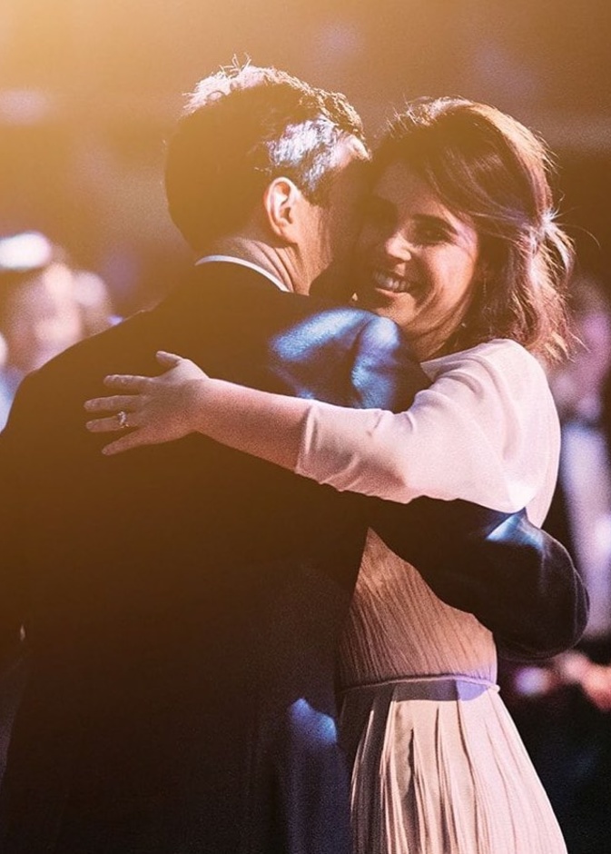 الأميرة يوجين تنشر صورة لم تشاهد من قبل لزفافها