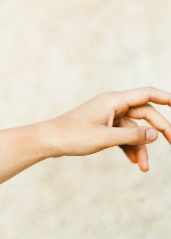 هل الم اليد من اعراض سرطان الثدي