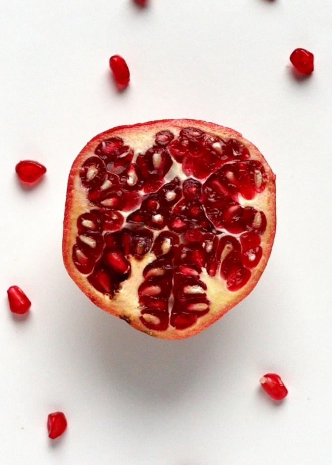 طريقة اتباع رجيم الرمان للتخلص من دهون البطن والأرداف سريعا