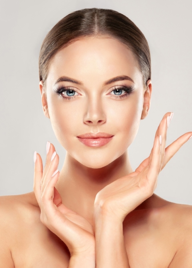 تساعد تقنية أفيرم ليزر على تجديد شباب البشرة وتحسين لون البشرة وملمسها