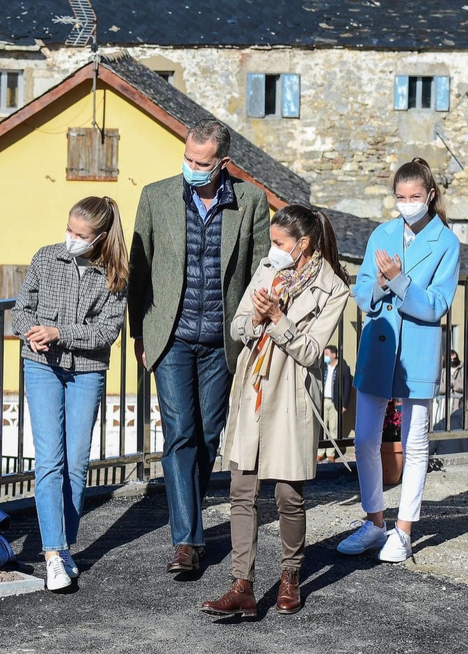 إنفانتا صوفيا تتلقى هدية مميزة في أحدث مهماتها الرسمية