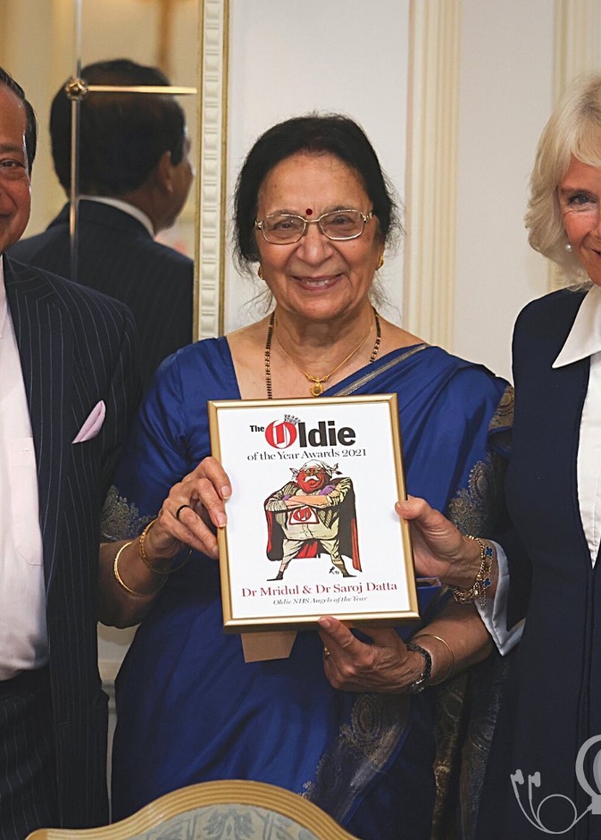 دوقة كورنوال تقدم جائزة oldie لهذا العام