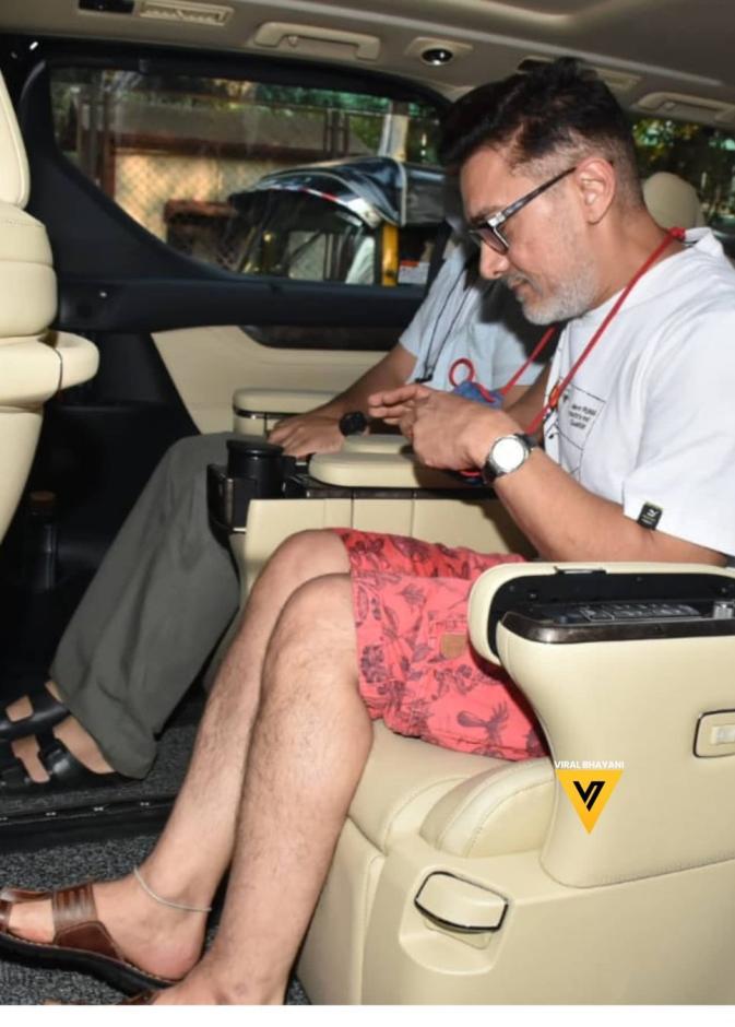 معجبي عامر خان يثنون عليه وعلى قراره "عدم إخفاء لحيته البيضاء" في أحدث ظهور له