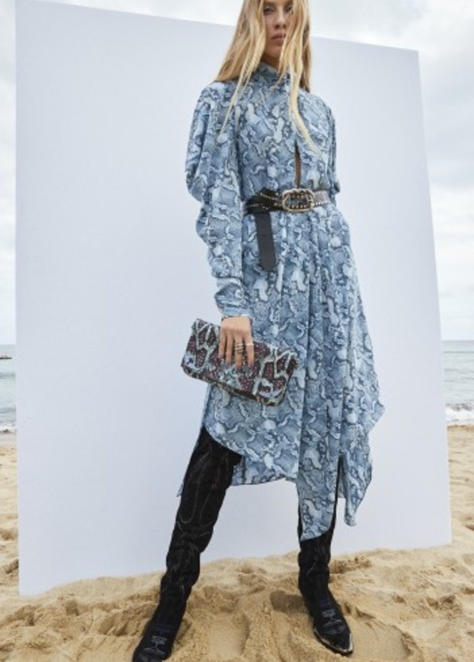 عرض أزياء مجموعة Zadig & Voltaire لربيع وصيف 2022 