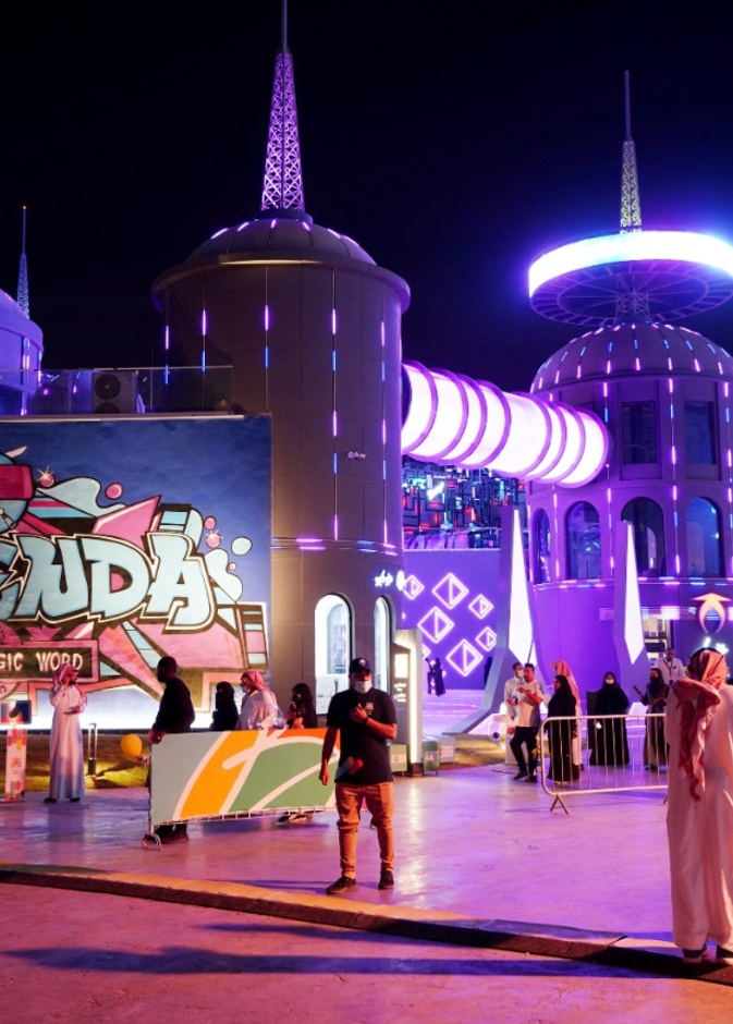 أجواء ترفيهية مميزة في مركز تاكندا