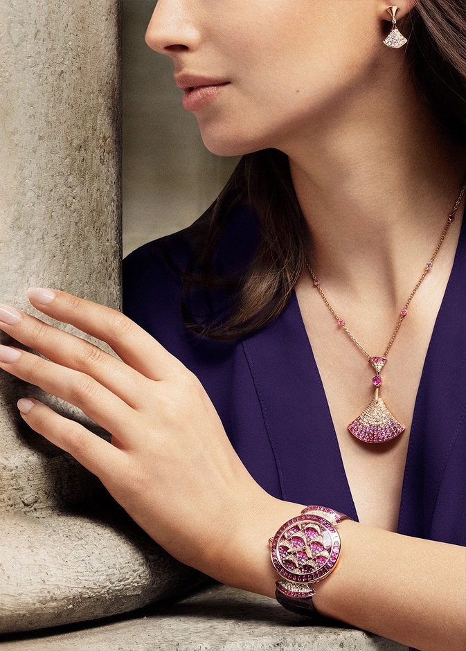 أناقة سهرات نوفمبر بأفخم الساعات