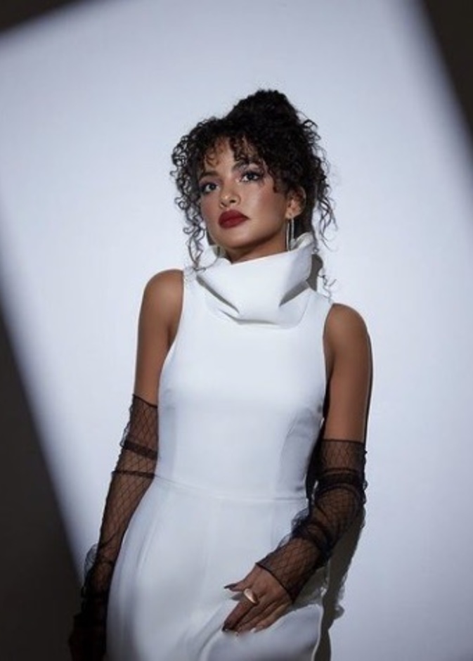 اطلالات أنيقة للصبايا مستوحاة من أجواء الجودي