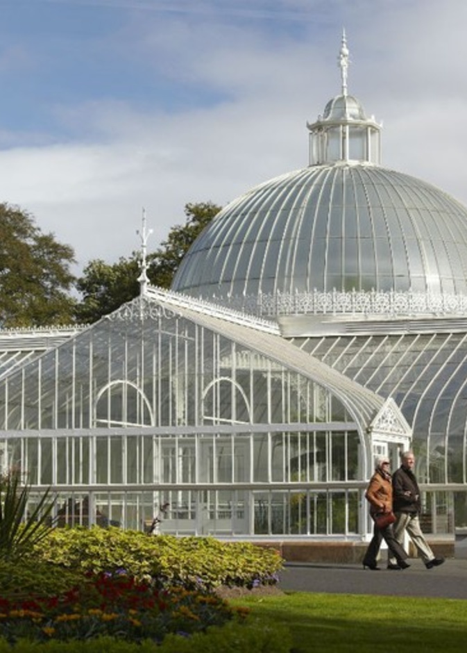 الحدائق النباتية وقصر كيبل Botanic Gardens And Kibble Palace