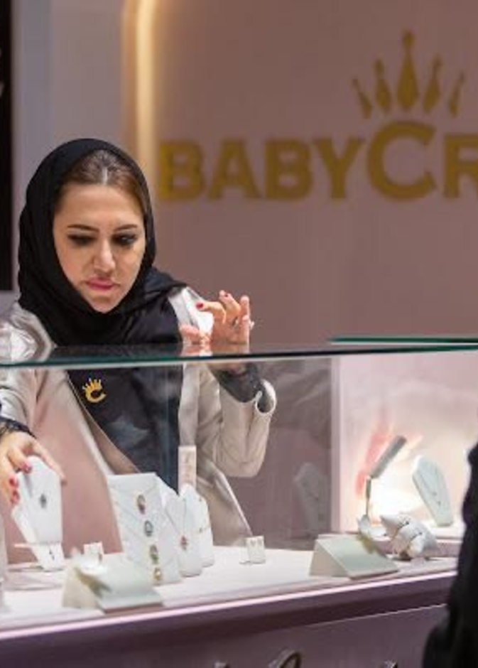معرض المجوهرات الفريدة يتلألأ بأكثر من 80 نوعًا من إكسسوارات الأطفال