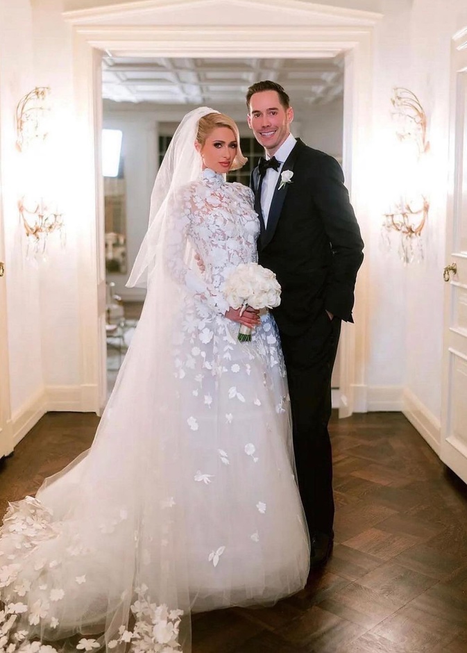 باريس هيلتون في  حفل زفافها انستقرام@parishilton