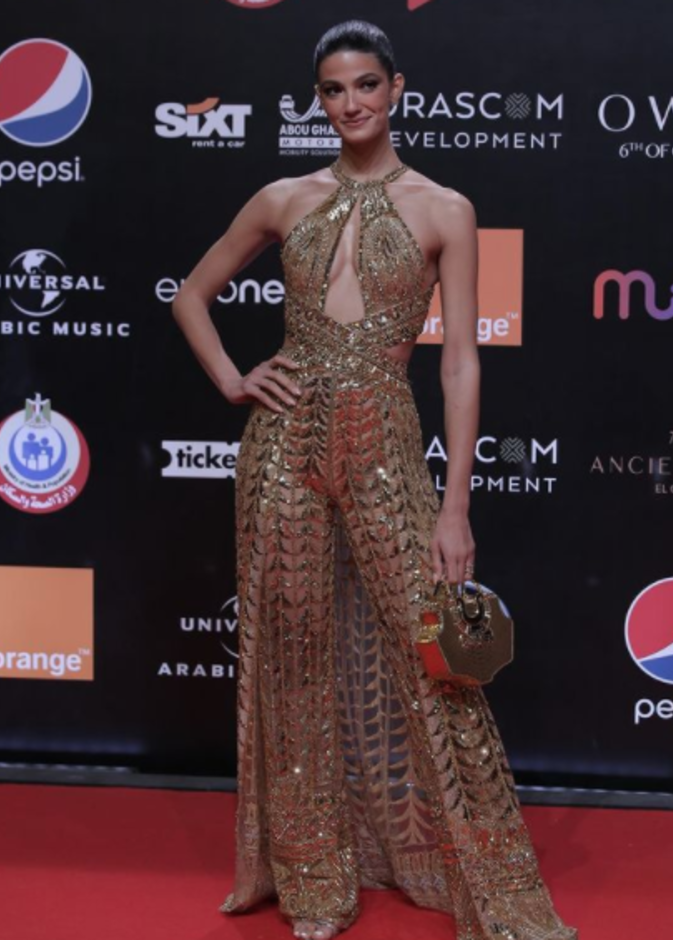 اطلالات جريئة للصبايا مستوحاة من تارا عماد