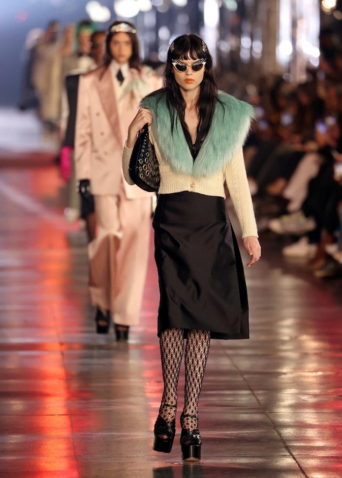 دار غوتشي تعود إلى جدول أسبوع الموضة في ميلانو 2021