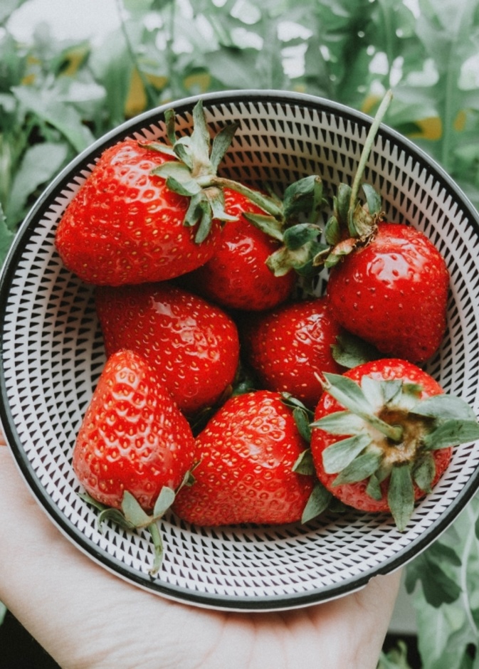 ماهي فوائد الفراولة لمرضى القولون