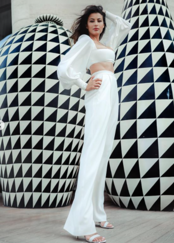 أفكار لارتداء السروال باسلوب أنيق مستوحاة من اطلالات ريم سعيدي