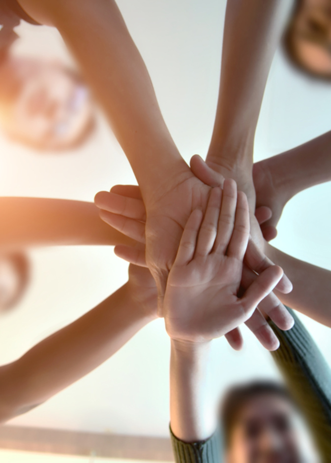 9 نصائح ذهبية لتستفيدي بشكل أكبر من علاقات العمل