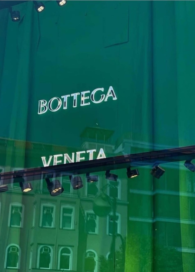 كشفت دار Bottega Veneta أنه سيتم الإعلان عن فريق إبداعي جديد للدار قريبًا