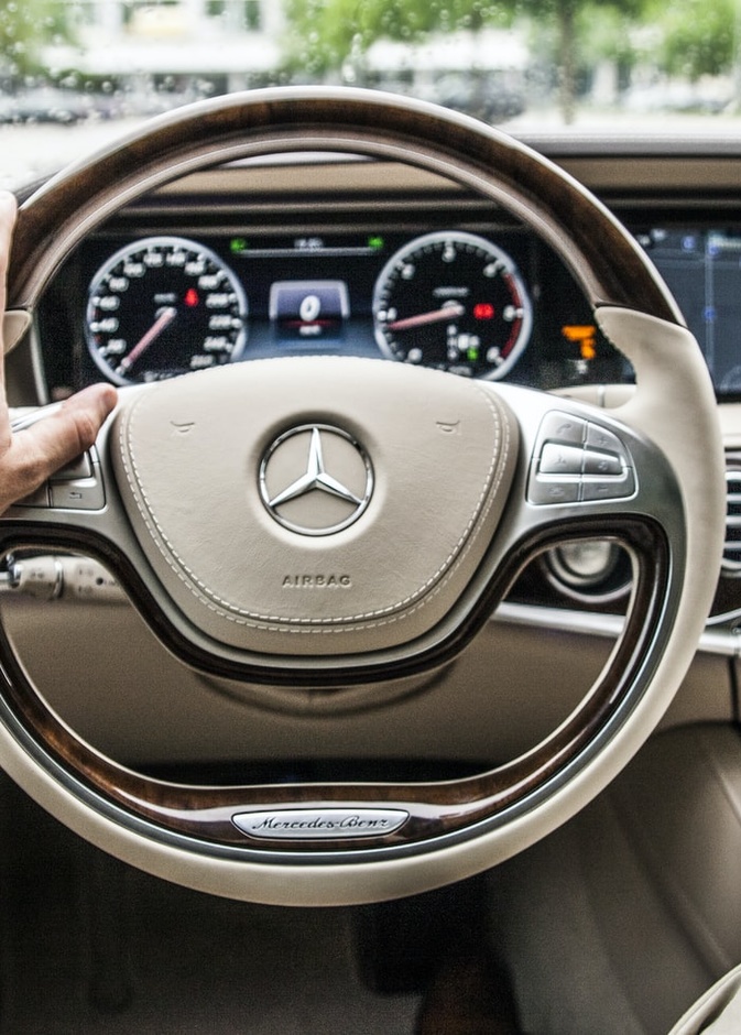 لماذا تتوقف السيارة بشكل مفاجئ على الطريق؟