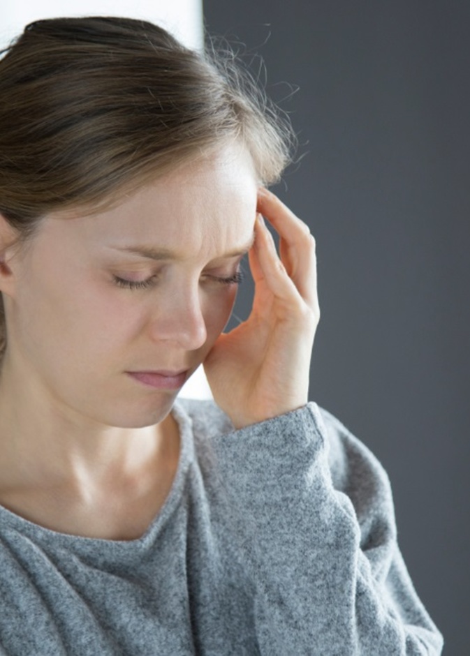 ما هي أسباب الصداع النصفي الأيسر وكيف يمكن تخفيف ألمه