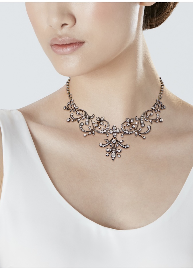 مزاد كريستيز Jewels Online: The London Edit لأفخم المجوهرات الشتوية