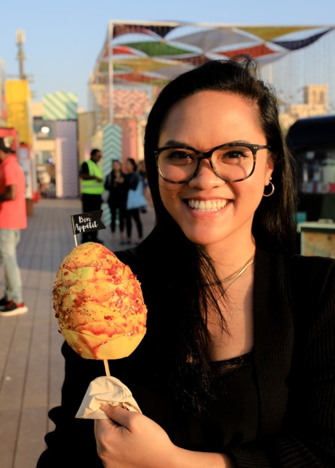 من فعالية كانتين الشاطئ.. عروض وترفيه احتفالاً باليوبيل الذهبي لدولة الإمارات