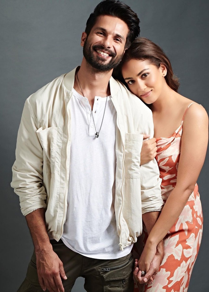 ميرا راجبوت تذكر متابعيها مشهد شهير لأميتاب باتشان وزوجته