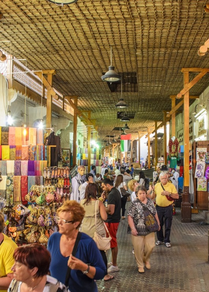 سوق نايف.. لا تفوت تجربة ممتعة للتسوق في دبي - المصدر وكالة أنباء الإمارات 