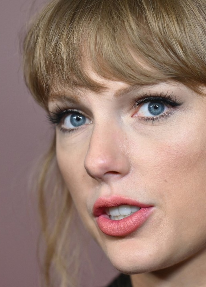 تايلور سويفت تحاكي "فستان الانتقام" للأميرة ديانا في أحدث ظهور لها