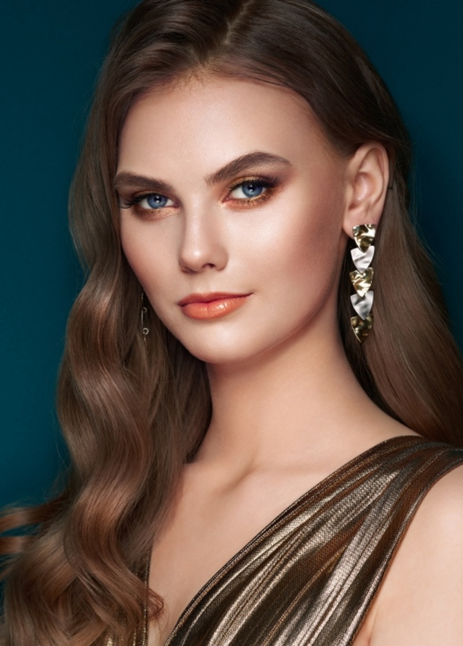 اختيار المكياج حسب لون العين