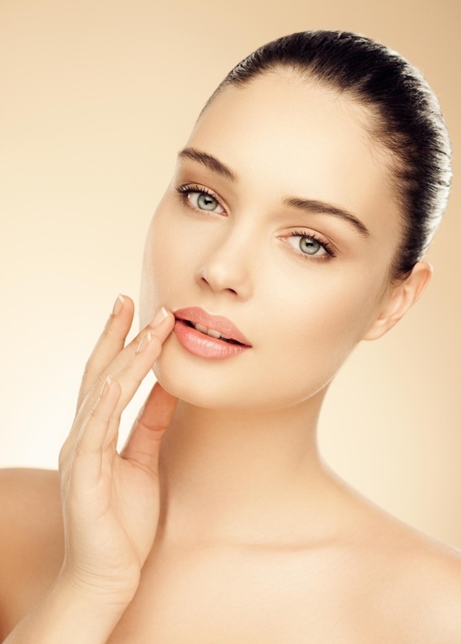 خلطات طبيعية لتوريد الشفايف وإعادة صحتها وأهم نتائجها