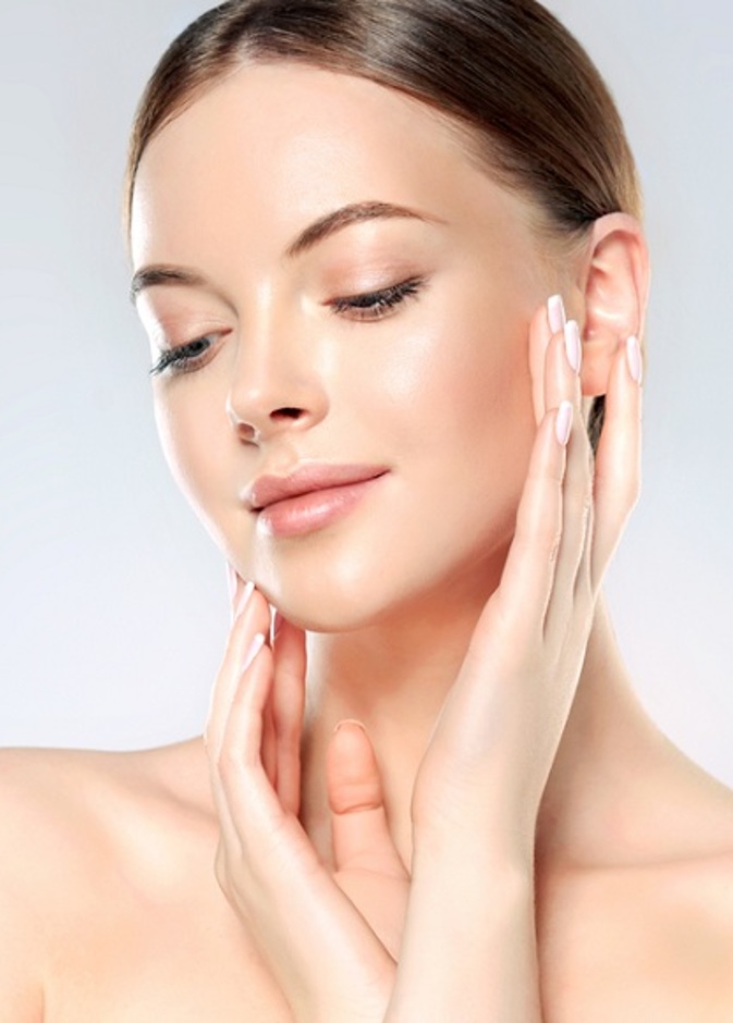 ماسكات طبيعية لتفتيح البشرة بسرعة عن تجربة في اليوم الوطني الإماراتي