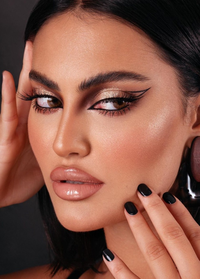 طرق رسم الآيلاينر 3Dداني كامل