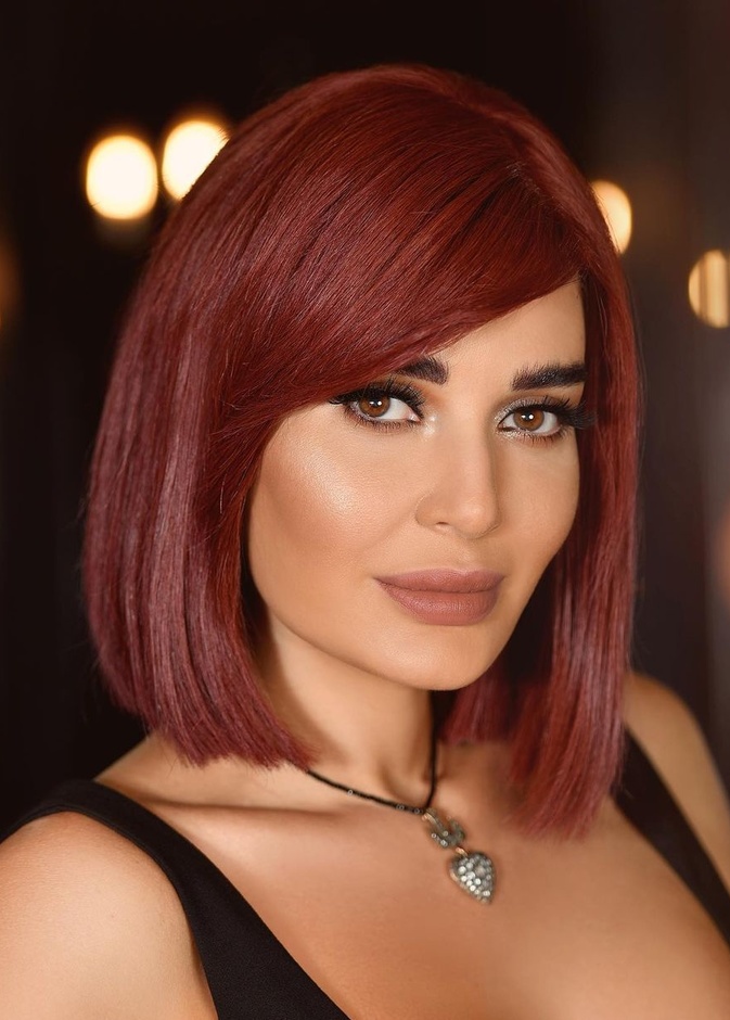 سيرين عبد النور وصبغات الشعر الأحمر