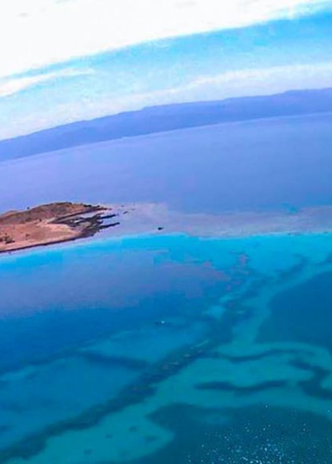 مسابح محافظة حقل الشاطئية .. نقطة الجذب الأولى لزائريها - المصدر واس 