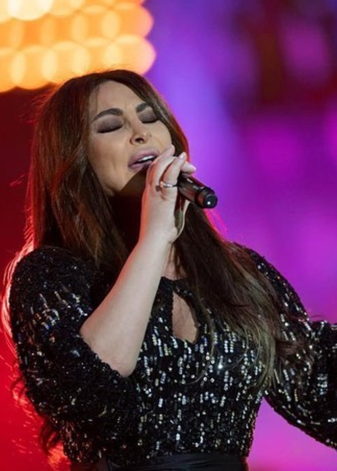 إطلالة إليسا في حفل الرياض