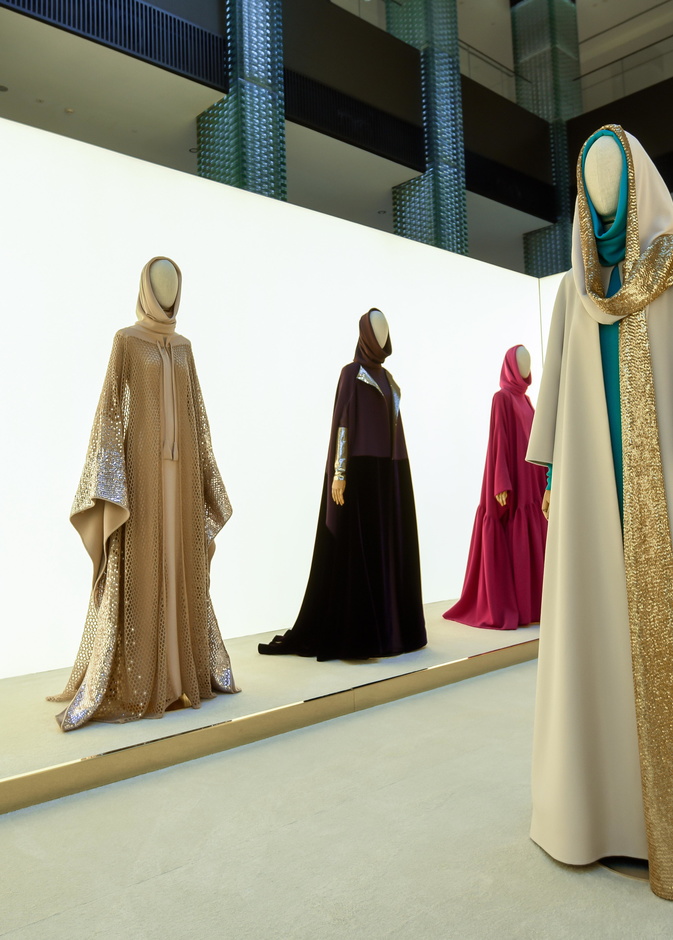  مجموعة التصاميم الراقية "عبايا" Abaya من "ڤالنتينو" Valentino للعام 2021
