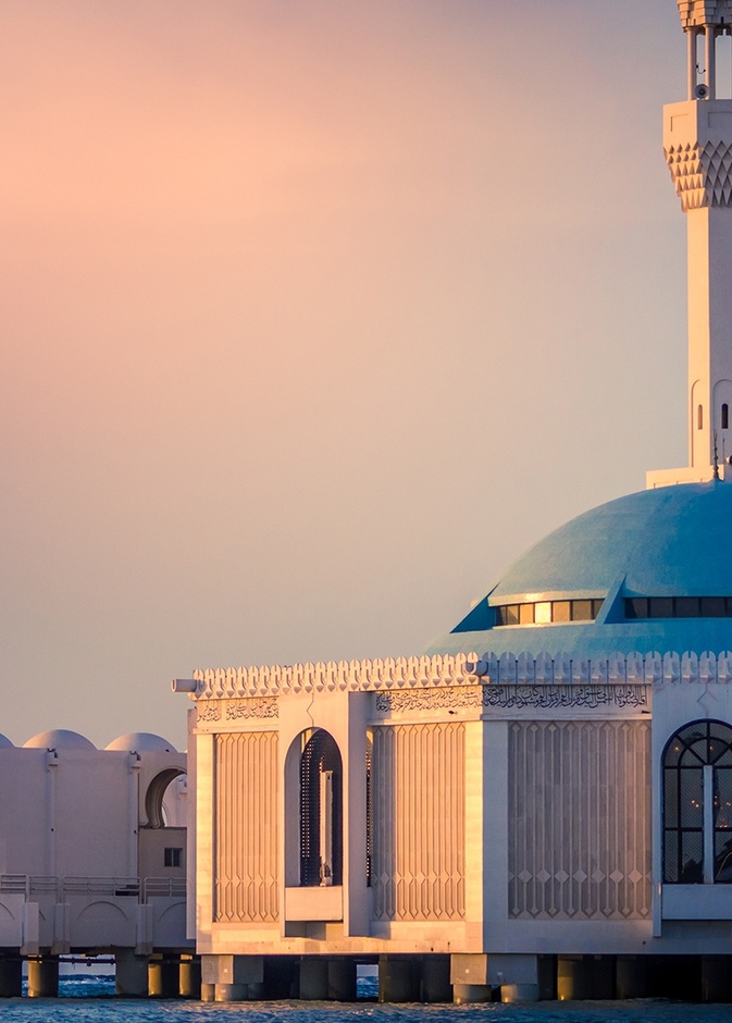 مسجد جدة العائم.. تصميم معماري خلاب وقبة فيروزية لا مثيل لها - المصدر روح السعودية