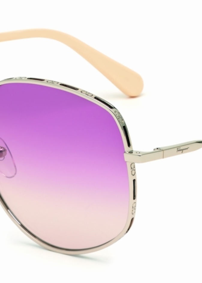 تزيح علامة "SALVATORE FERRAGAMO" الستار عن موديلات نظارات "GANCINI PROFILE" الجديدة
