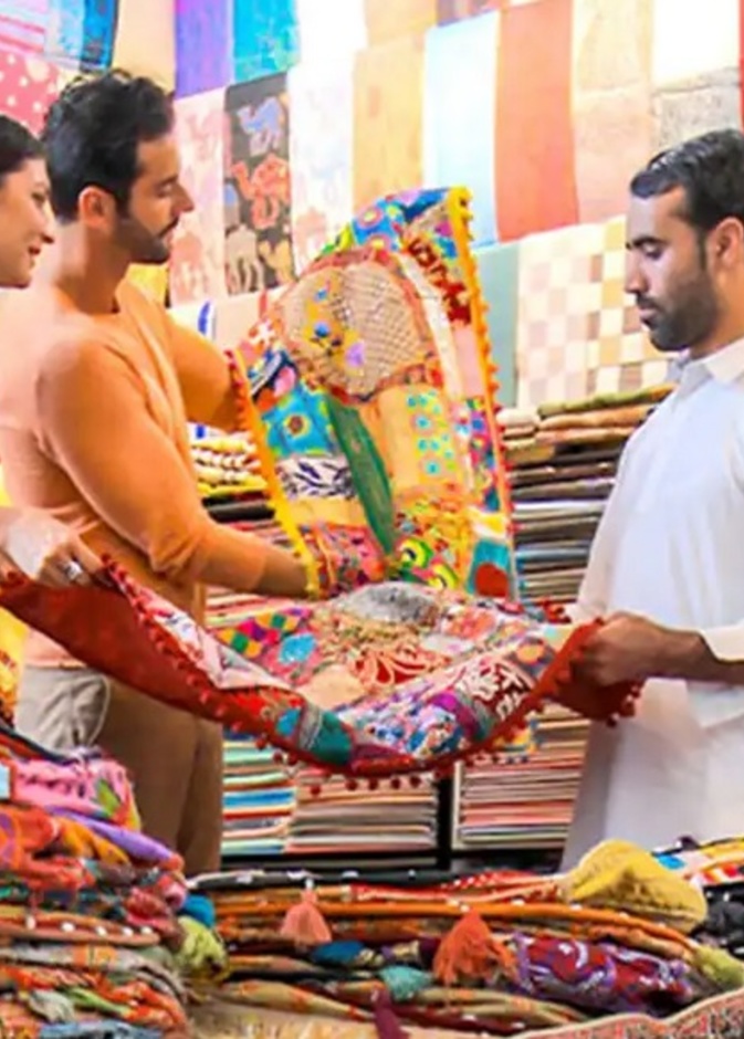 سوق ديرة المغطى.. تجربة ساحرة لعشاق التسوق في دبي 