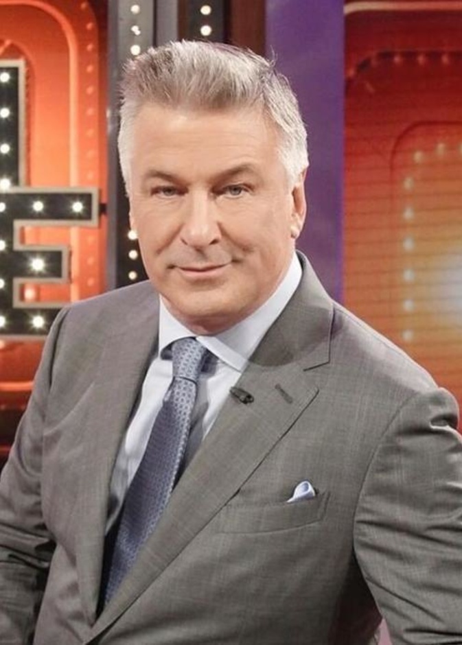 رفع قضية على أليك بالدوين وآخرين بتهمة الإهمال