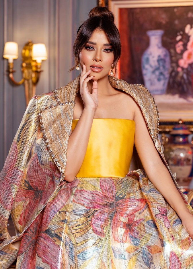 بلقيس فتحي بإطلالة خريفية كلاسيكية آسرة  بتوقيع جورج حبيقة