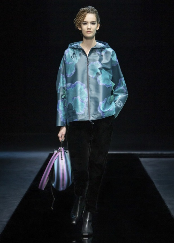 إطلالة رياضية يومية من Giorgio Armani