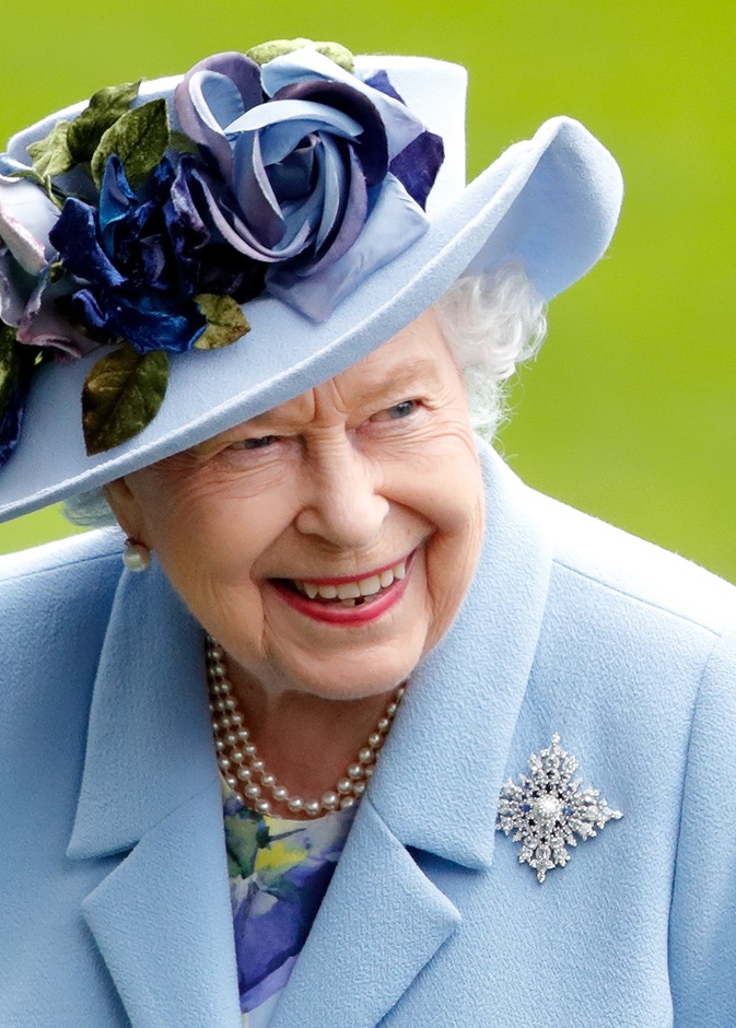 الملكة إليزابيث