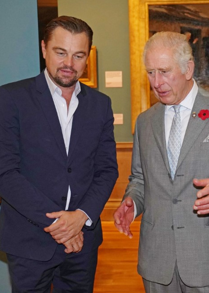 بعد تعاونه مع الأمير هاري.. ليوناردو دى كابريو يلتقي بالأمير تشارلز في قمة المناخ