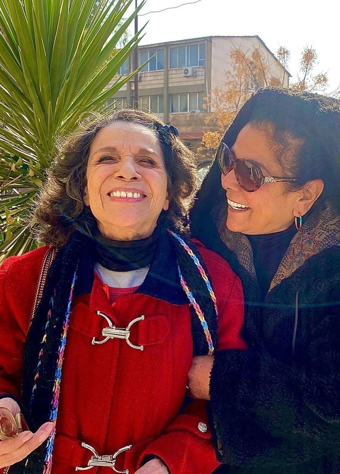 النجوم يحتفلون بعيد ميلاد سامية الجزائري الـ 75