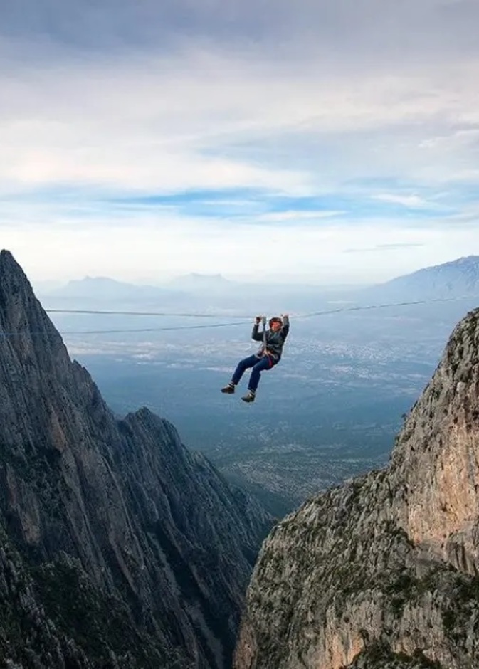 متاهة جبل جيس.. تجربة لا مثيل لها لعشاق المغامرة والتشويق بالإمارات