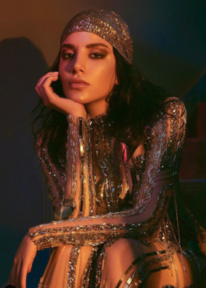 اطلالات رسمية للصبايا مستوحاة من سنتيا صموئيل