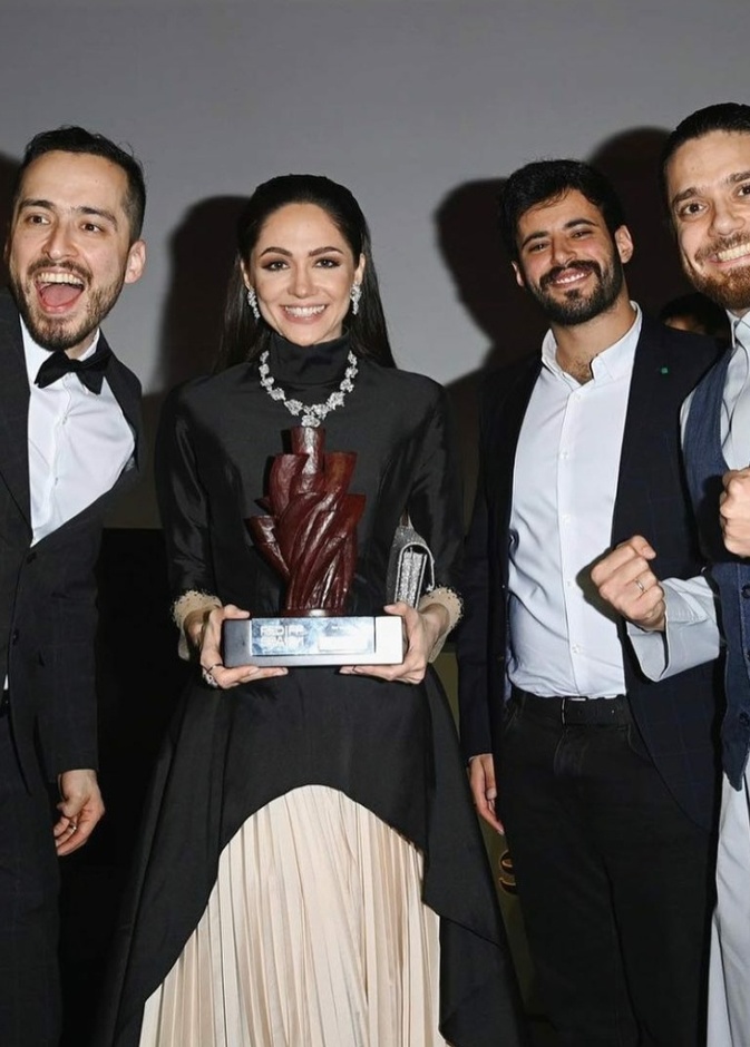 تعرفوا على الفنانة "سُمية رضا" بطلة فيلم "تمزُّق" الفائز بجائزة أفضل فيلم سعودي في مهرجان البحر الأحمر