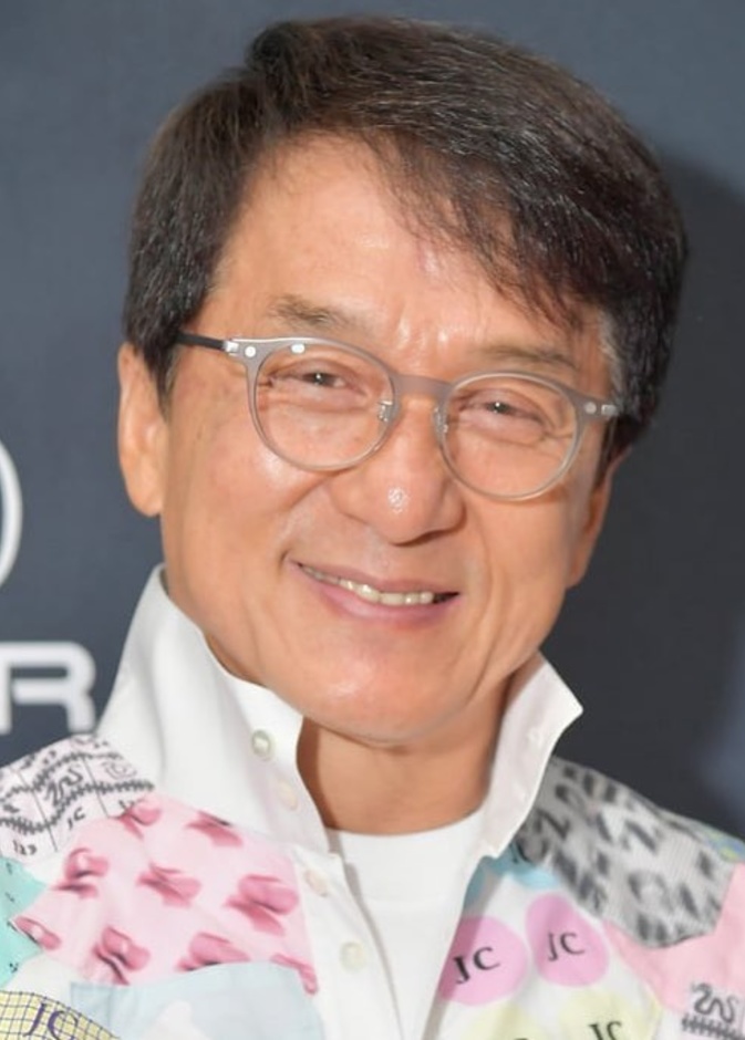 جوان لين Joan Lin تحاول إجبار زوجها جاكي شان Jackie Chan على التقاعد من عمله كممثل
