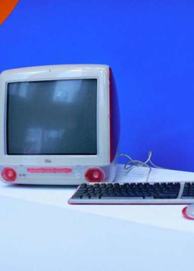 دار كريستيز تطرح الكومبيوتر الشخصي لمؤسس ويكيبيديا في مزاد