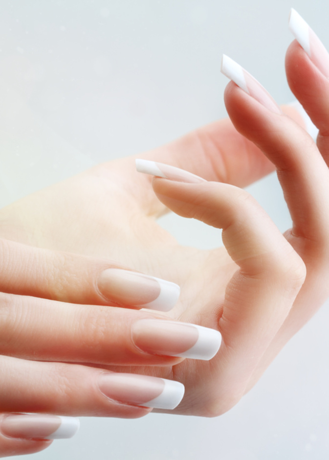 أفضل زيوت طبيعية لتطويل الأظافر بسرعة